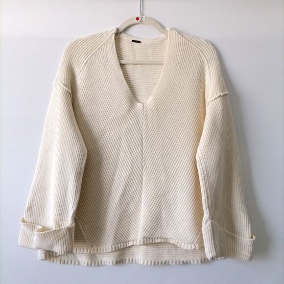 Free People Sweaters - Free People Women's Cream Drop Shoulder V Neck Classic Chic Sweater Size Large